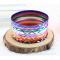 Grabado de hojas brillantes pulsera de aluminio con múltiples colores